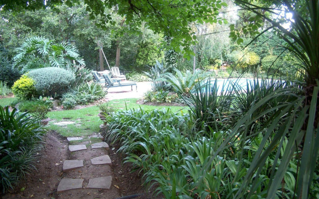 Riverbend Country House