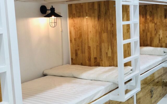 Art Homestay - Hostel
