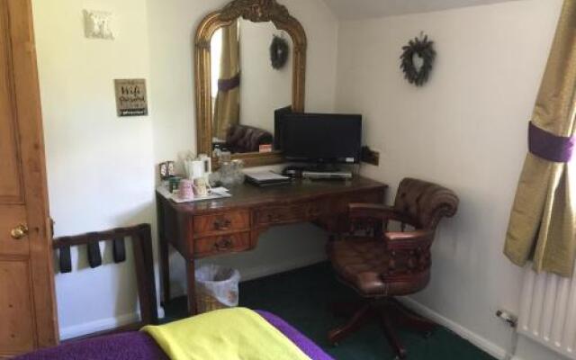 The Chestnuts Hotel