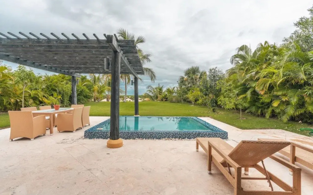 Tropical Bungalow With Pool at cap Cana A8C