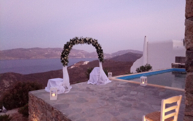 Luxury Villa With Breathtaking Infinite Sea View and Private Pool