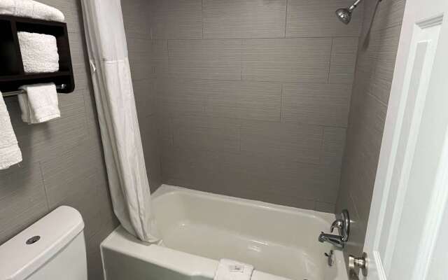 Days Inn by Wyndham Calhoun GA I-75 and US-41