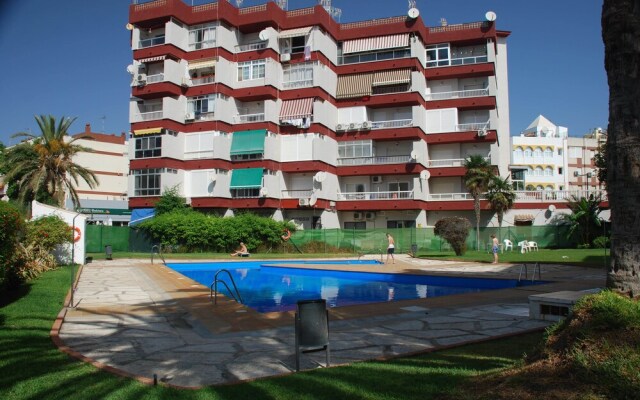 Corona central location mini penthouse