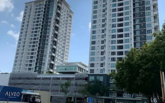 Davao Central Suites