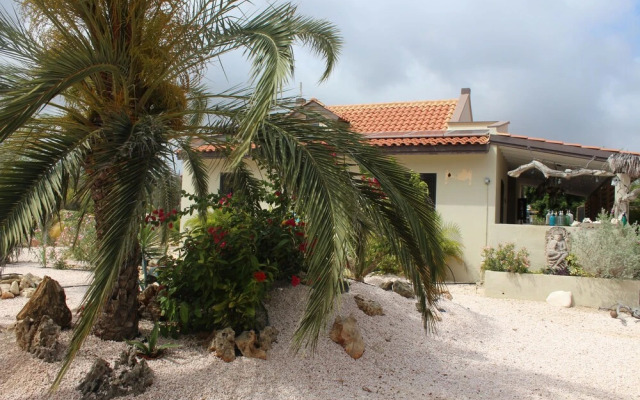 Guesthouse Balot's Place