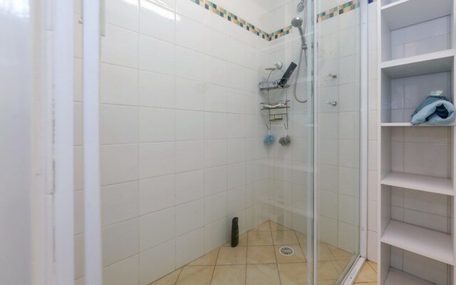 Sunset Towers, Unit 3/25 Donald Street