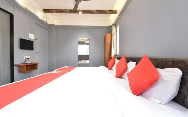 Hotel Ashirwad, Solapur