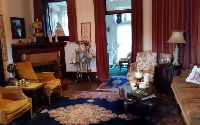 Victorian Inn B&B