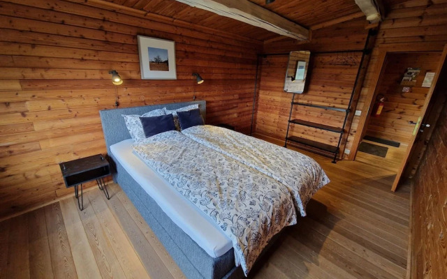 Traditional Chalet with Garden near Malmedy & Hautes-Fagnes