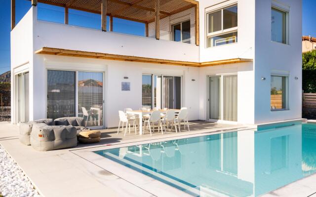Sardines Luxury Villa 3