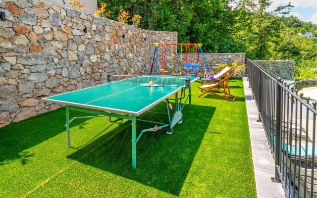 Nice Home in Rukavac With Wifi and 4 Bedrooms