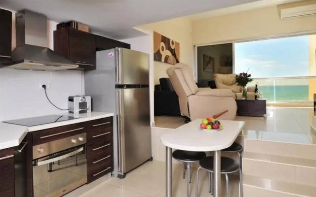 Apartments Love Suite on The Sea