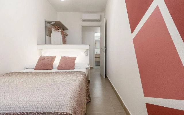 New Coral Apartment