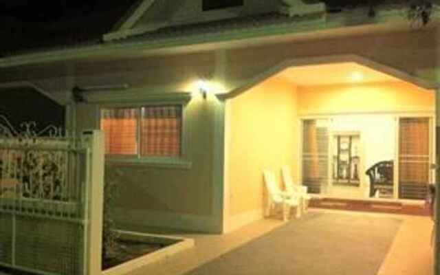 Ban San Sabuay Holiday House