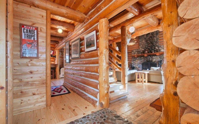 Macker's Cabin by JHRL
