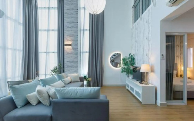 Maritime Luxury Suites