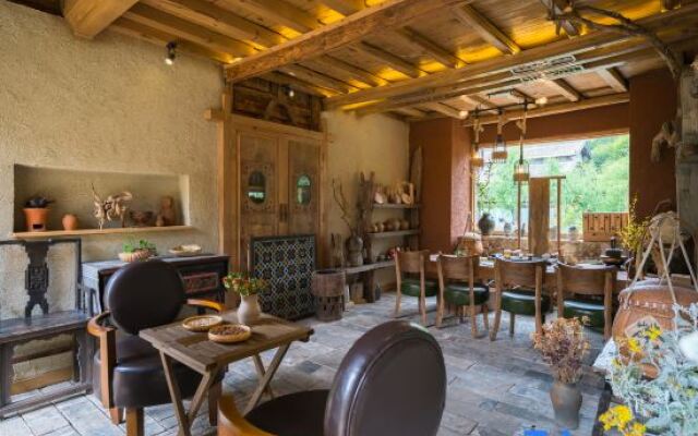 Yunfan Shanju Snow Mountain View Inn (Lijiang Shuhe Ancient Town)