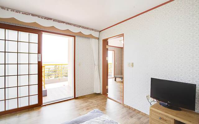 Seogwipo Getbawi Pension