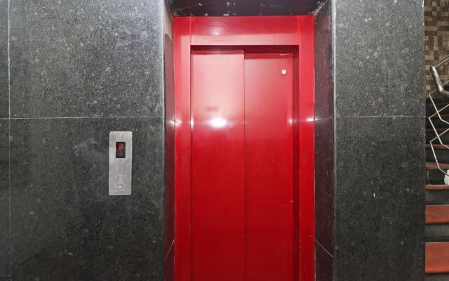 OYO 834 Shree Balaji Hotel