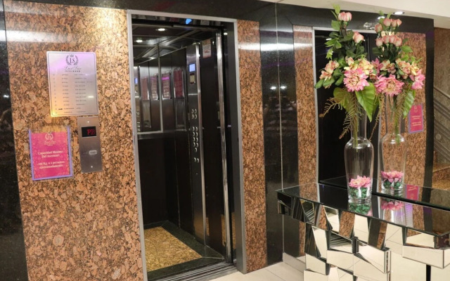Hotel Luxsur