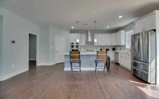 Dumfries Vacation Rental ~ 32 Mi to Washington DC!