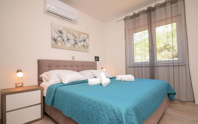 Apartments in Starigrad-Paklenica, modern and comfortable