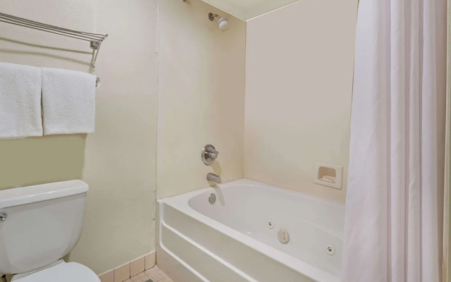 Days Inn Lathrop