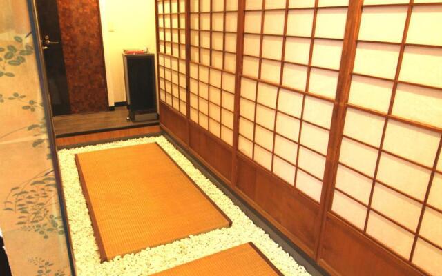 Owl House Asakusa - Hostel