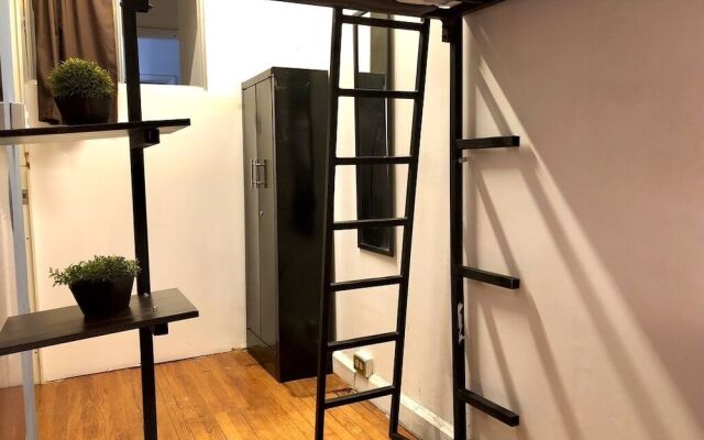 RMS Hostal - Condesa