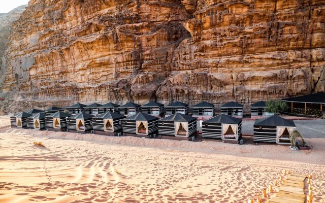 Arena Desert Camp & Adventurers