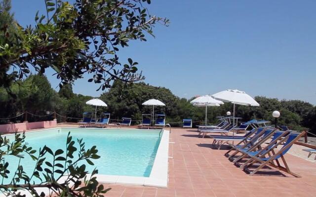 Hotel Club Mezzaluna