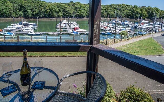 Marina View - 1 Bed Apartment - Neyland
