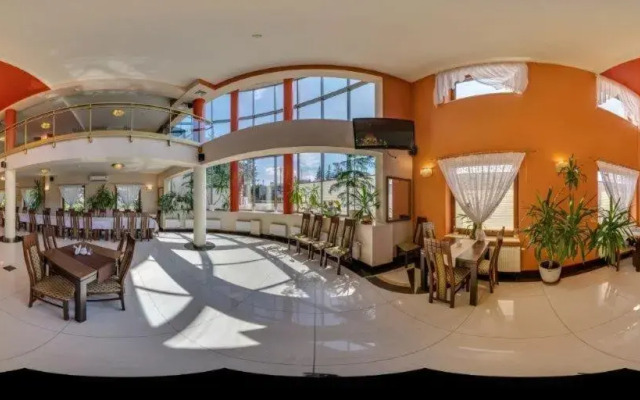 Hotel Vinci Airport