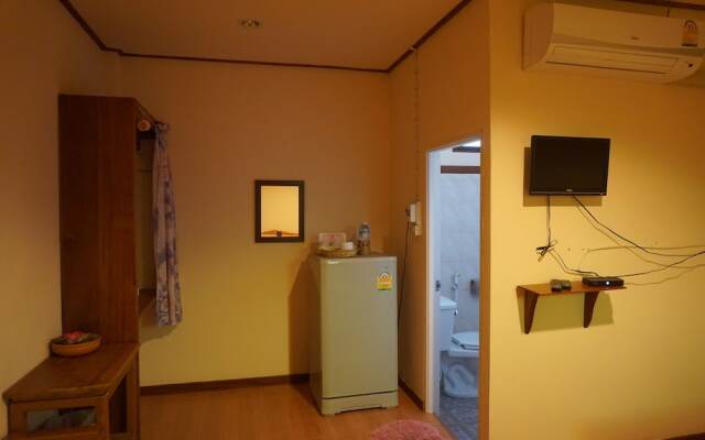 Ruean Bua Resort