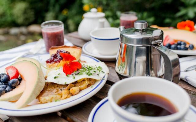 Charles and Charles MV