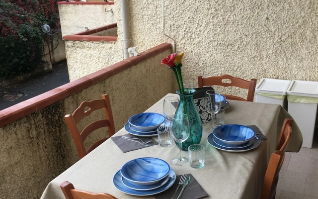 Parco Corallo Di Fronte Al Mare