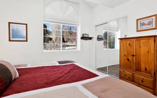 BIG Bear Cozy Hideaway #2253