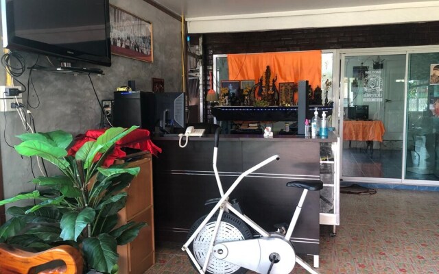 OYO 1056 Hero Phuket