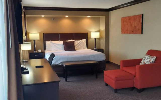 Parkwood Inn & Suites