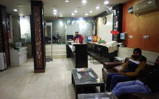 Hotel You  Me by ADB Rooms
