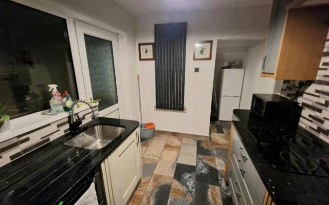 Cosy 3BD Terrace House Barrow in Furness