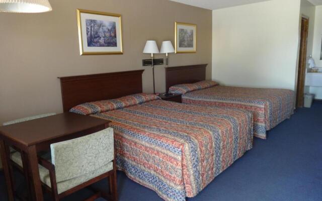 National 9 Inn Garden City