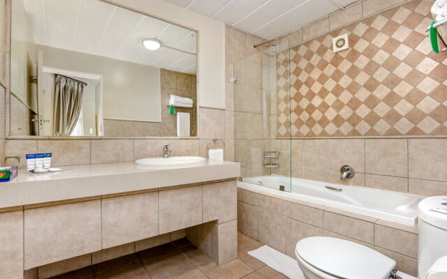 Protea Hotel by Marriott® Midrand Samrand