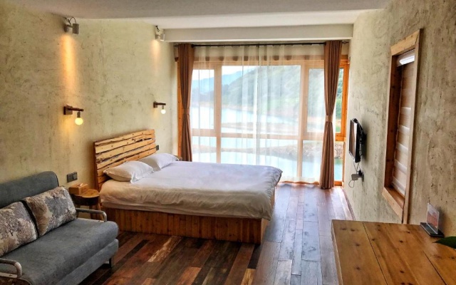 the Deyishe Inn in Thousand Island Lake – Guest Rooms – Hangzhou