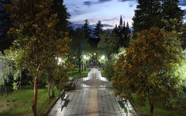 Отель Legends Tskaltubo Spa Resort