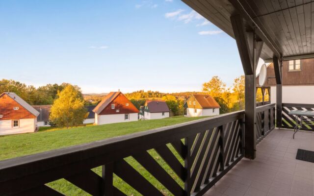 Holiday Hill 36128