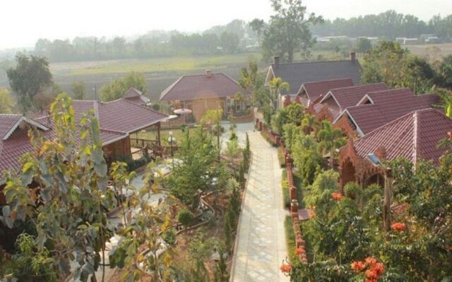 May Haw Nann Resort
