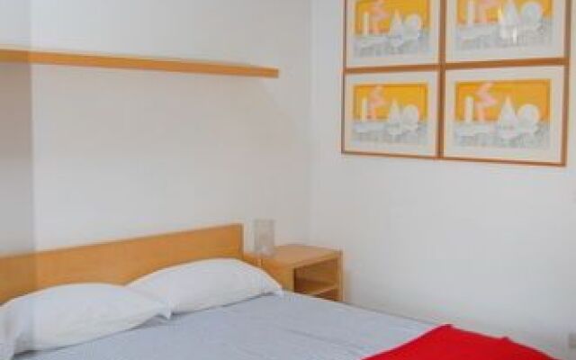 RSH Spanish Steps Luxury Apartment