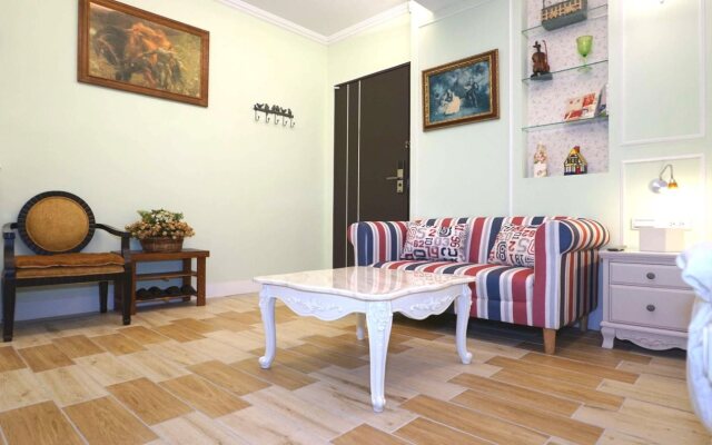 7M2 Hostel
