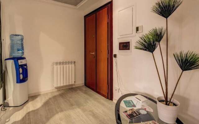 Retro2 Vaticano-max 4 pax